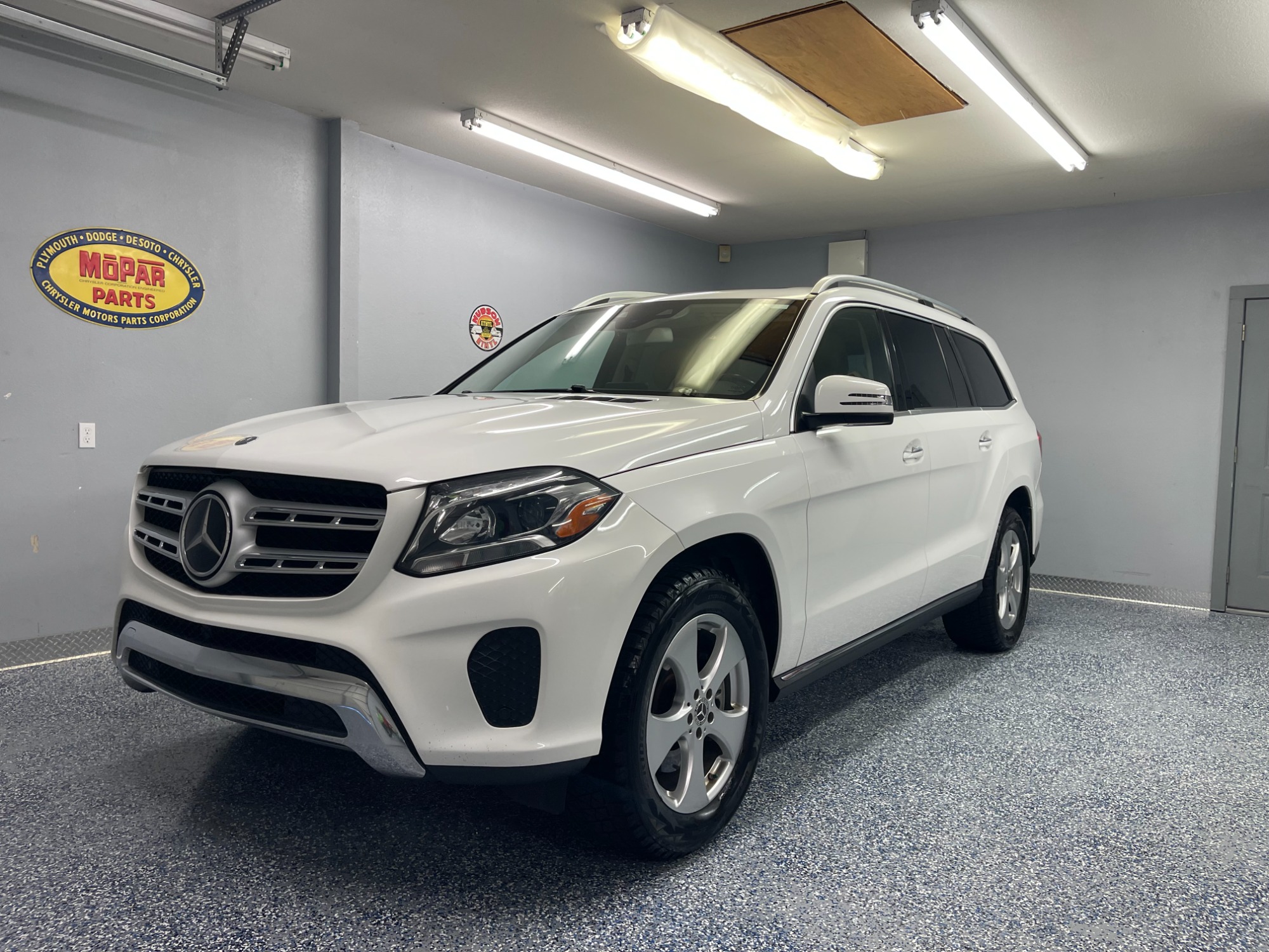 photo of 2017 Mercedes-Benz GLS450 4MATIC Extra Clean Loaded!!!